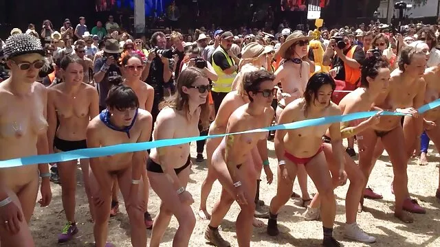 Tốt nhất khiêu dâm, không giấy đăng ký  Một người đàn ông fucked của anh ấy đồi trụy phim sec gai vip con chó cái cứng