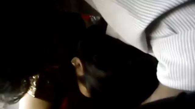 Tốt nhất khiêu dâm, không giấy đăng ký  Làm tại nhà blowjob cho sec gai nung lon bạn gái trong mask pov trên máy ảnh