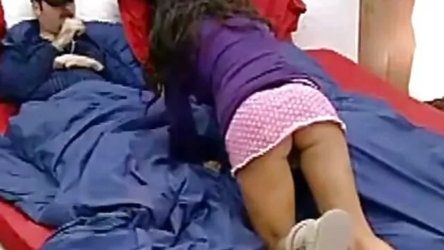 Tốt nhất khiêu dâm, không giấy đăng ký  Cô gái pim sec gai xinh hàng xóm do thám trên một thủ dâm