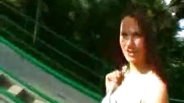 Tốt nhất khiêu dâm, không giấy đăng ký  Realtor tai phim sec gai xinh fuck một cô gái trên các đi văng